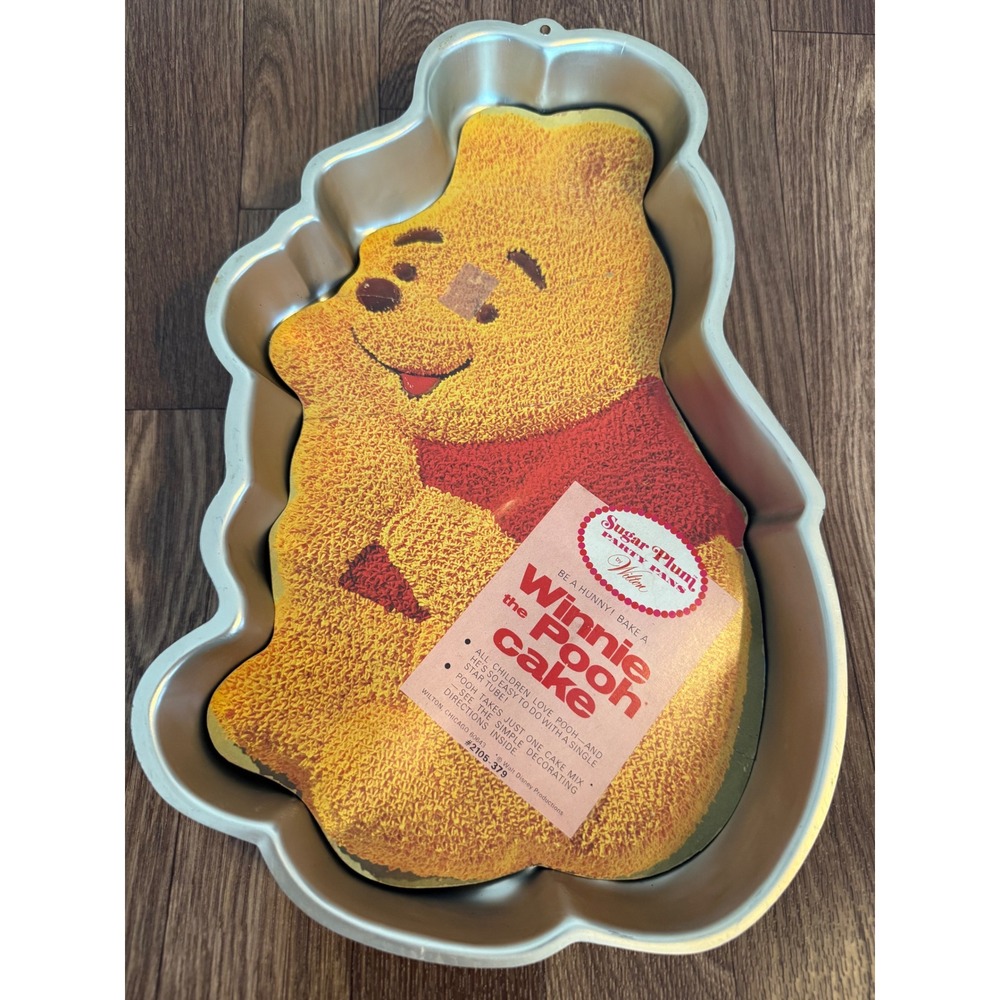 Vintage Wilton Winnie the Pooh Aluminum Cake Pan Disney 515-401 Sugar Plum Pan